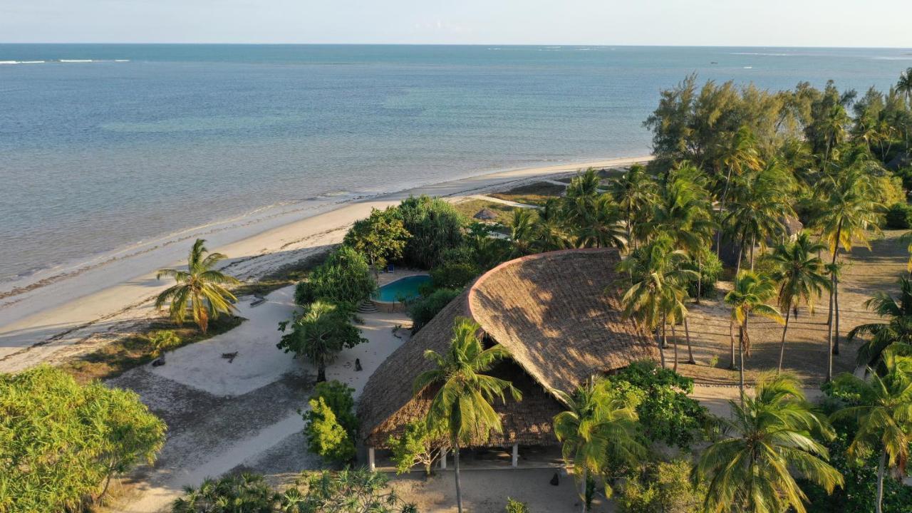 Emayani Beach Lodge Pangani Luaran gambar