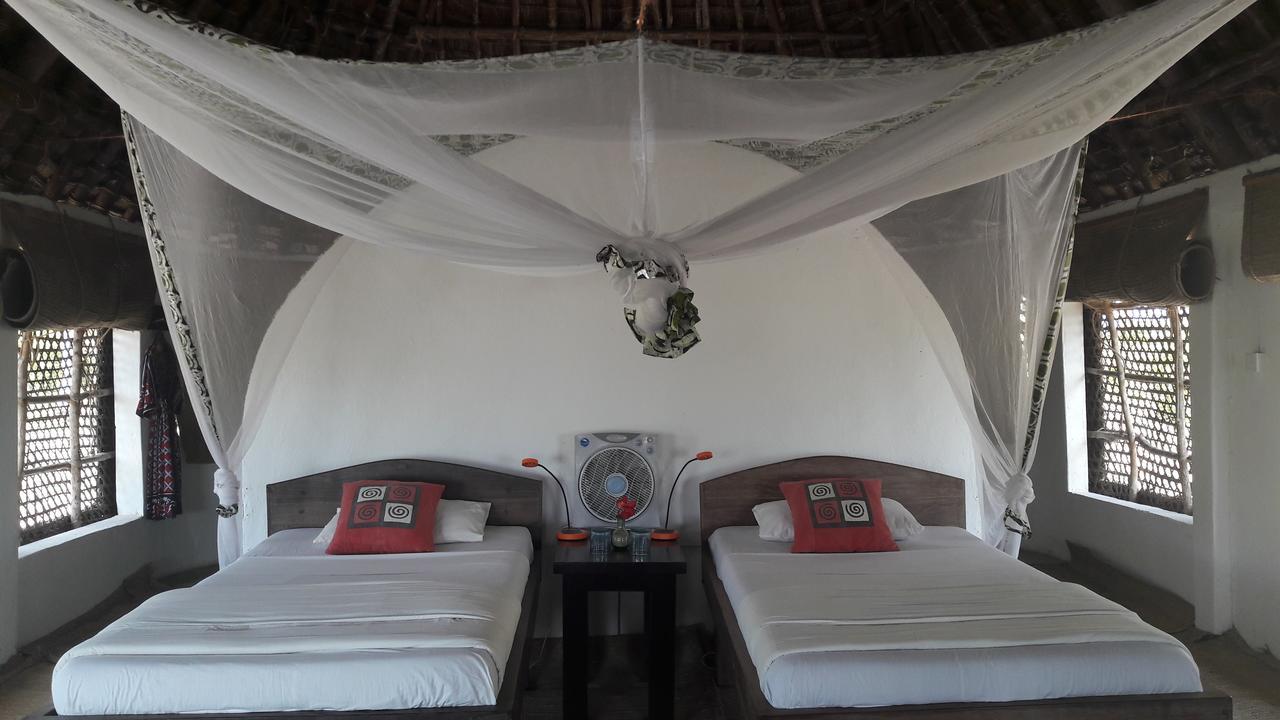 Emayani Beach Lodge Pangani Luaran gambar