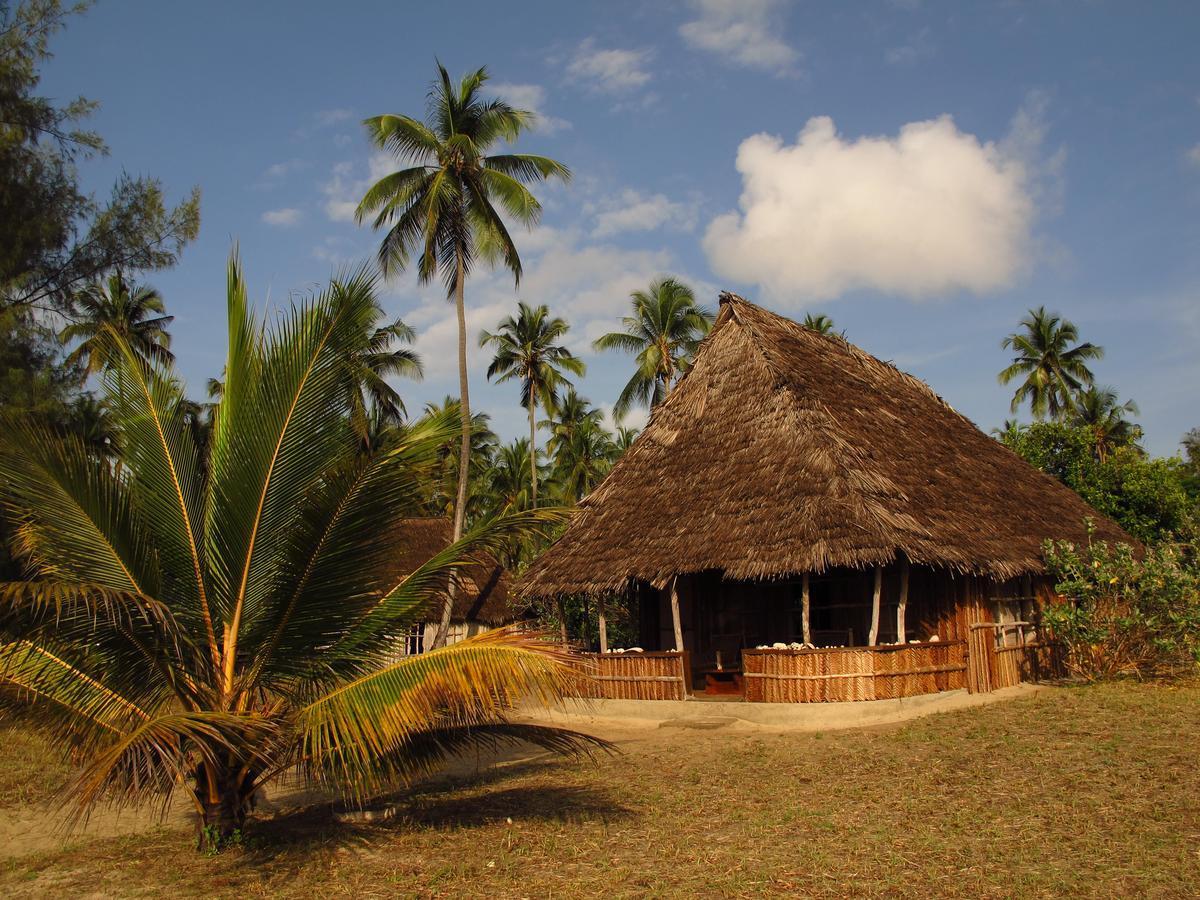 Emayani Beach Lodge Pangani Luaran gambar