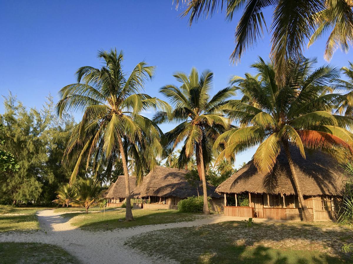 Emayani Beach Lodge Pangani Luaran gambar