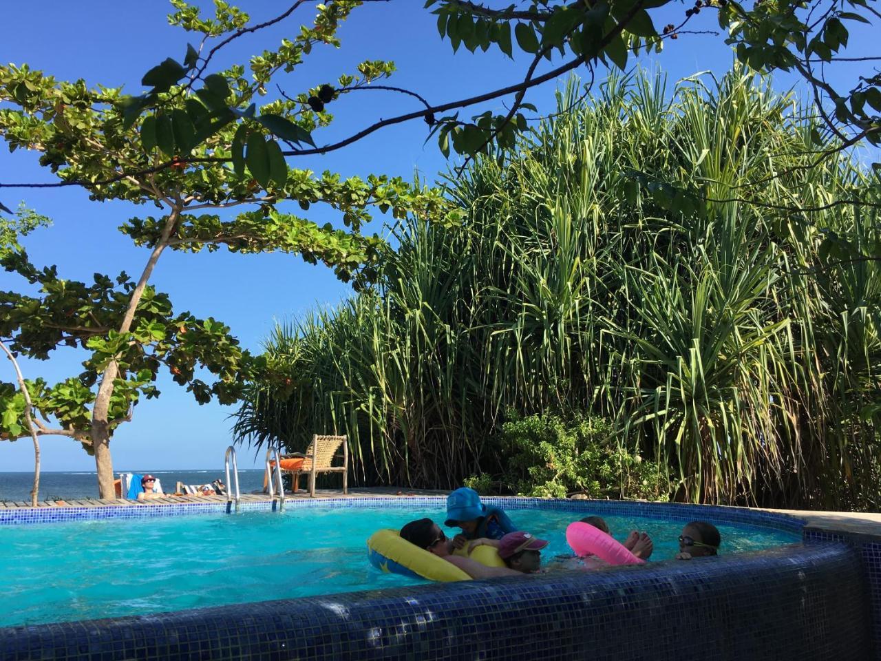 Emayani Beach Lodge Pangani Luaran gambar